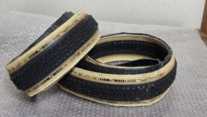 シュワルベ X-One TLR 700x33C グラベル　シクロクロス Schwalbe