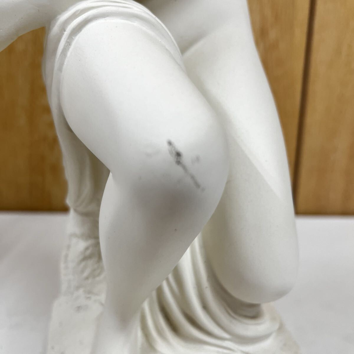 R ☆美品☆ TOP ART トップアート 水瓶を持つ女性 石膏像 裸婦像