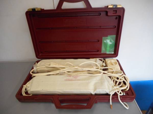 HR0230　家庭用電気磁気治療器 バイオビーム 2本 ケース付中古