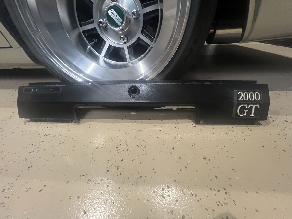 ハコスカ 2000GT GC10 リアガーニッシュ 前期 純正部品(サイド)｜売買