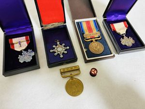 軍記章 従軍記章 文化遺産オンライン