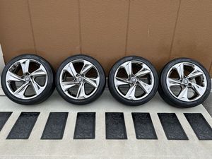クラウン 純正 18インチ 20のYahoo!オークション(旧ヤフオク!)の相場