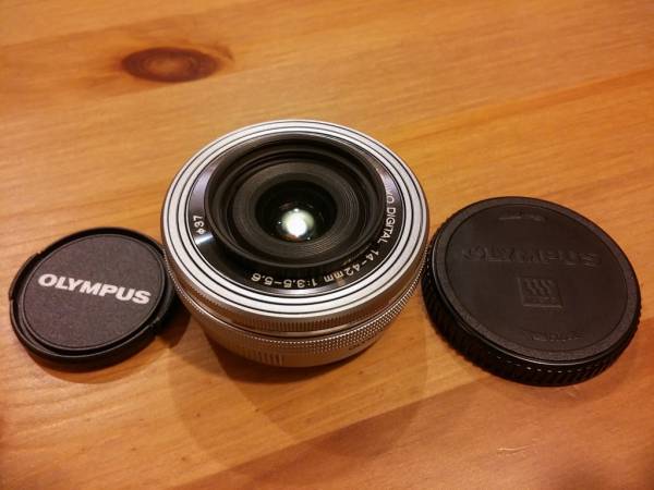 M.ZUIKO ED 14-42mm F3.5-5.6 EZ(シルバー)　保護フィルター付