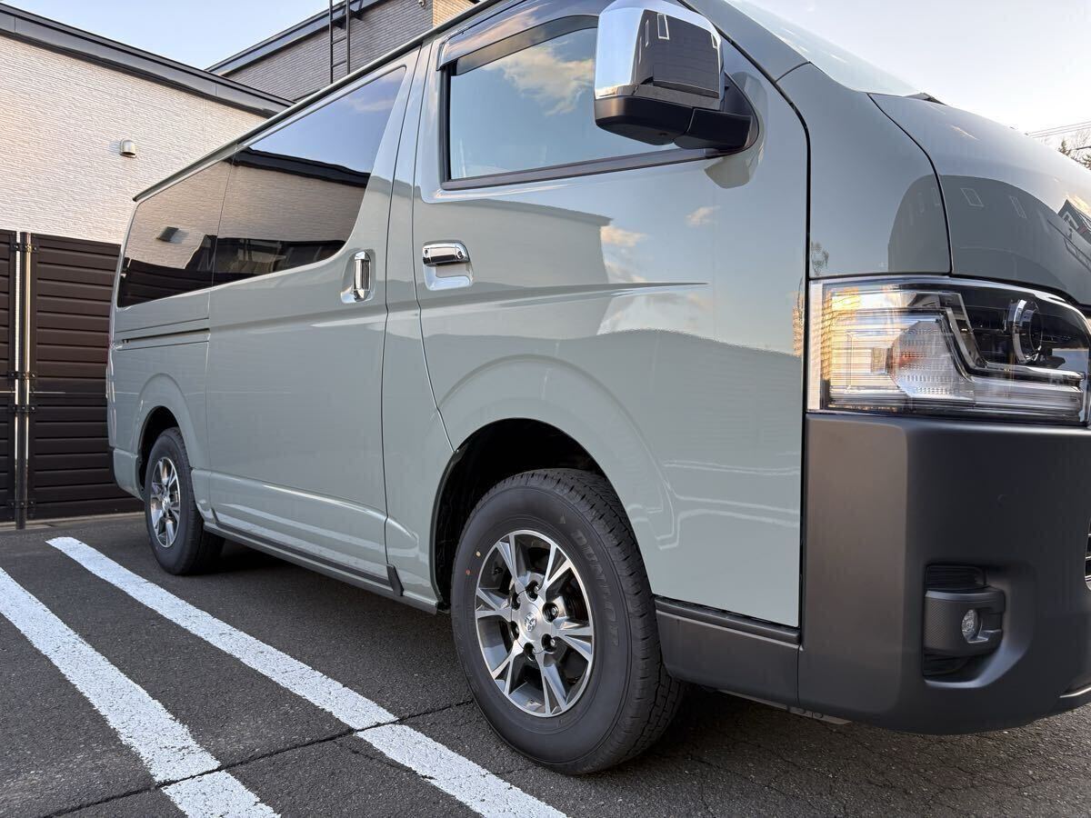 ハイエースS-GL　新車外し　195/80R15 タイヤホイール　4本　ナット付 9型 ハイエース スーパーGL 今月納車新車外し トヨタ純正アルミ