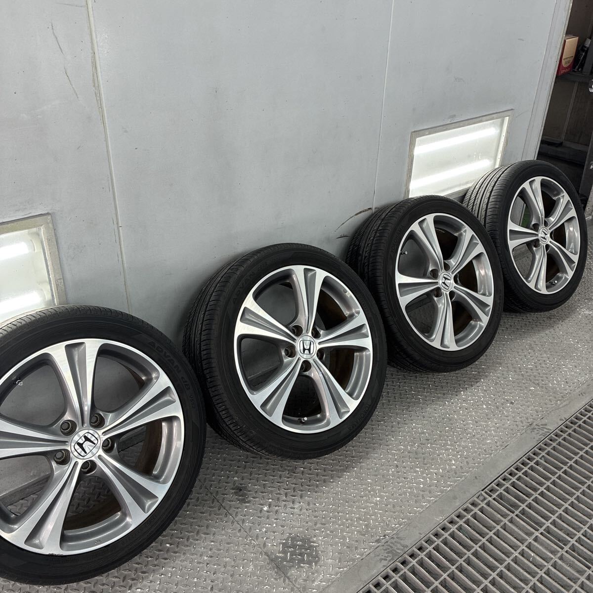 オデッセイ ホンダ RB3 純正 ホイール 18インチ タイヤ セット 送料