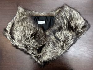 キツネ 毛皮 マフラーの値段と価格推移は？｜1件の売買データから