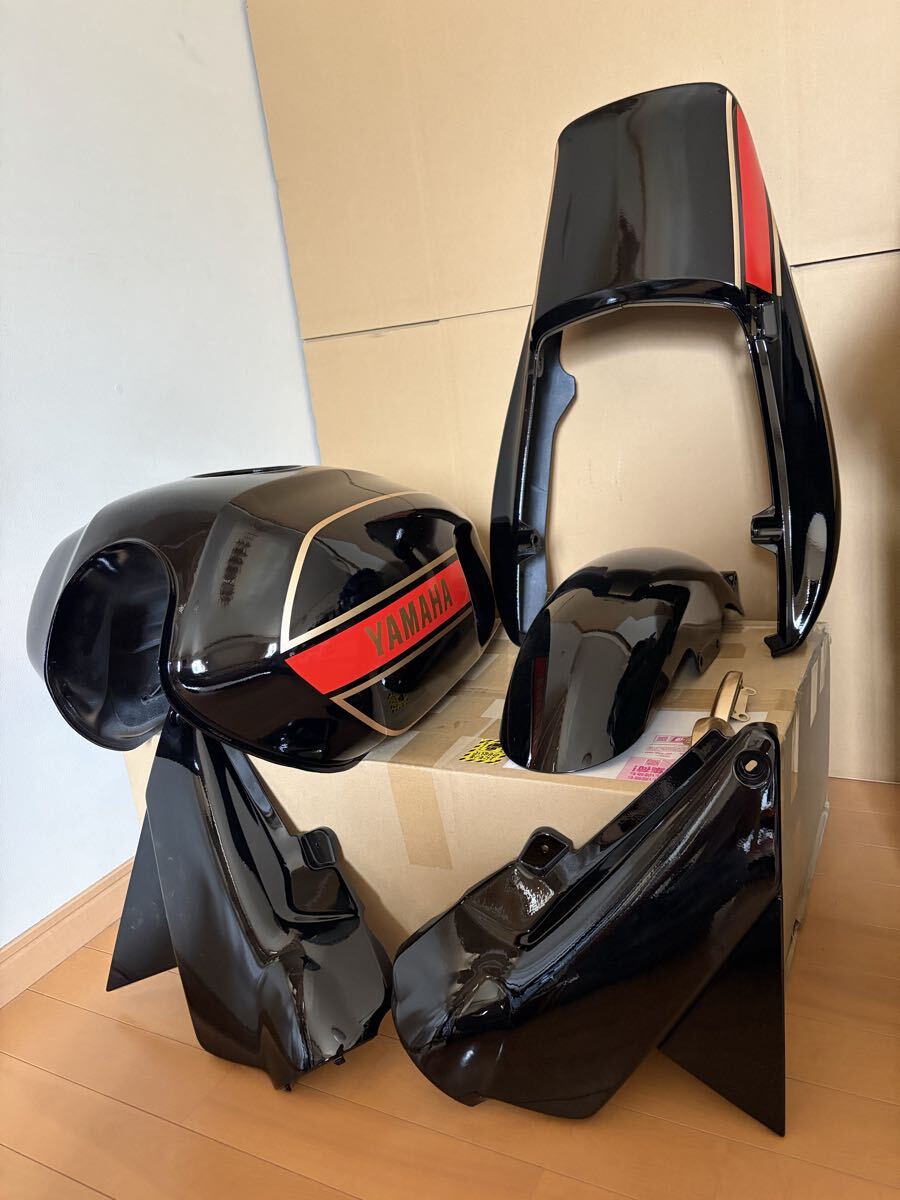xjr1200 タンク等外装一式 xjr1200 4kg 外装セット rzカラー 塗装後 タンク サイドカバー
