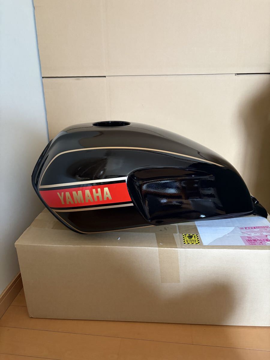 xjr1200 4kg 外装セット rzカラー 塗装後 タンク サイドカバー