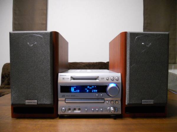 ONKYO オンキョー CD/MD コンポ FR-N7TX FR-N7TX コンポ本体とスピーカー