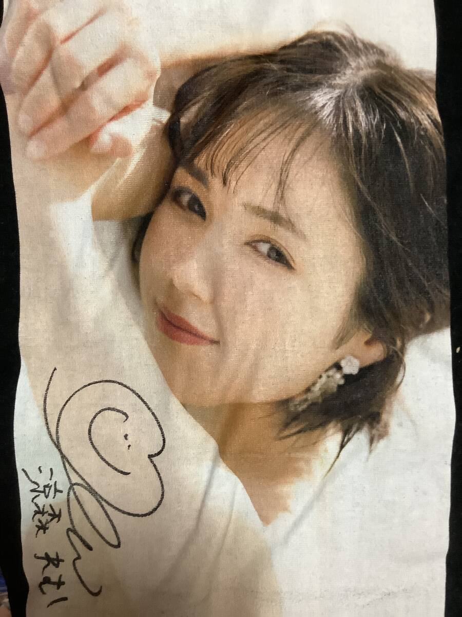 涼森れむ サイン入り 私物 旧サイン 涼森れむ 写真展限定Tシャツ 直筆サイン入り Mサイズ 未使用品未開封