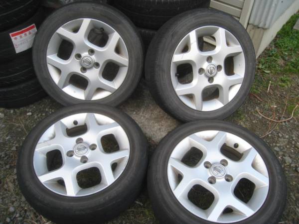 １５インチ　キューブ　純正　ホイールタイヤ４本