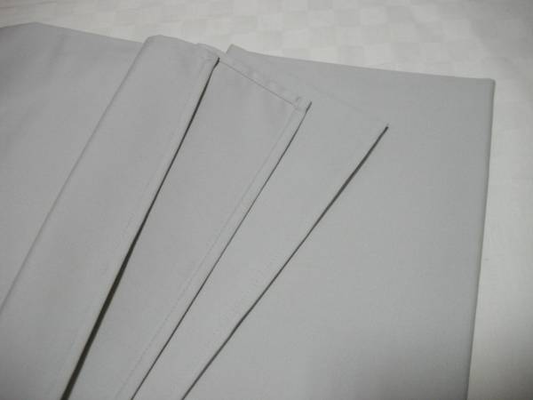 テーブルクロス クラボウ撥水防汚加工140x220cm ライトグレー 70