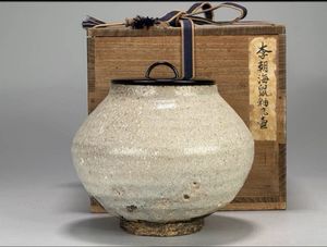 海 泉 壺の値段と価格推移は？｜2件の売買データから海 泉 壺の価値が