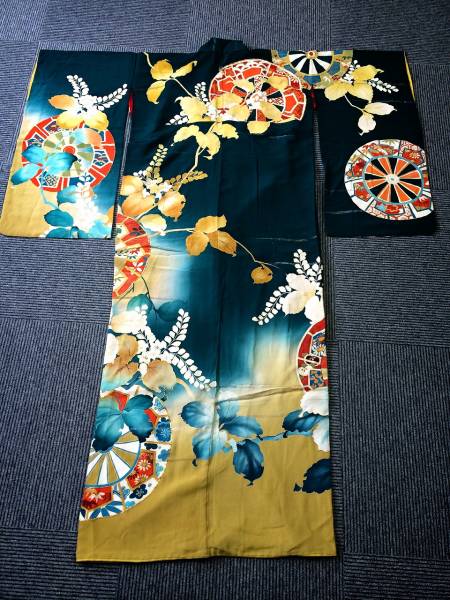 正絹　古風　中振袖　緑　黄色　すすらん風柄　葉柄　着物