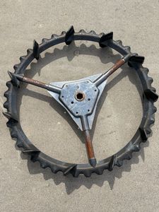 田植え機の後輪の２本　(引き取り限定) 田植機 後輪のYahoo!オークション(旧ヤフオク!)の相場・価格を見る