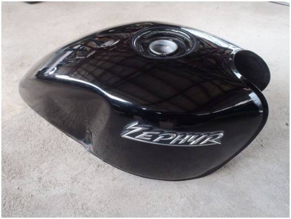 カワサキ ゼファーχ ガソリンタンク 純正中古品 カイ ZR400C パーツ