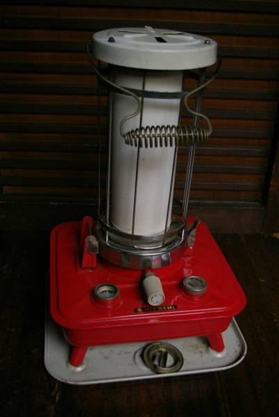 ○o。昭和レトロ 対流式石油ストーブ 日立 赤/白 。o○