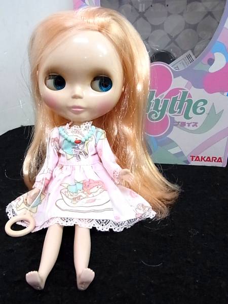 未開封・未使用！ネオブライス　マドモアゼルローズバド♪　Blythe ネオブライス マドモアゼルローズバド/本体/外箱/姫/ロリ/春2-45