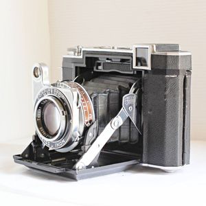 zeiss ikon super ikontaの値段と価格推移は？｜57件の売買データから