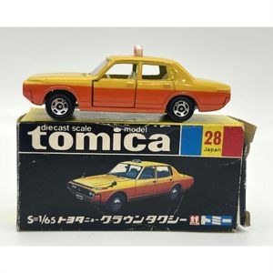 トミカ クラウンタクシー 黒箱のYahoo!オークション(旧ヤフオク!)の