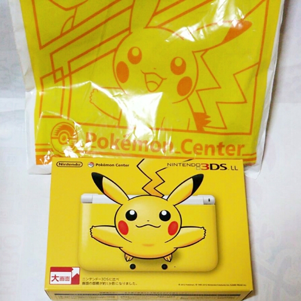 ニンテンドー 3DS LL ピカチュウ イエロー ポケモンセンター限定
