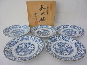 有田焼 哲山作 皿の値段と価格推移は？｜4件の売買データから有田焼 哲