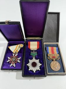 勲五等瑞宝章の値段と価格推移は？｜57件の売買データから勲五等瑞宝章