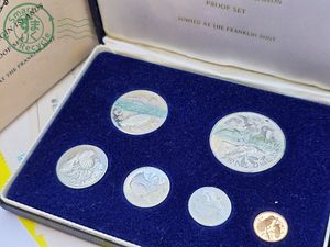 ヴァージン諸島 プルーフ コインの値段と価格推移は？｜4件の売買