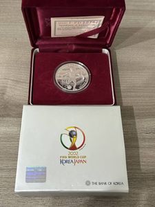 2002FIFAワールドカップ™ 純銀の中古価格は8,406円｜記念硬貨の新品
