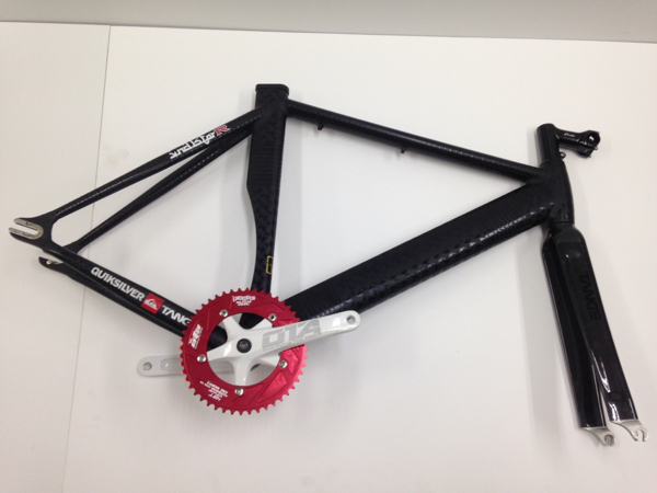 タンゲ クイックシルバー カーボンフレームピストNJS leaderbike