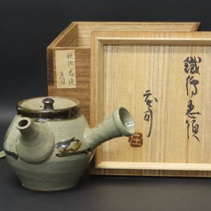 鉄釉の値段と価格推移は？｜118件の売買データから鉄釉の価値がわかる