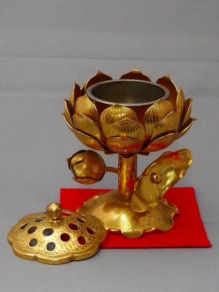【早春】香炉 蓮華型 金メッキ 展示品
