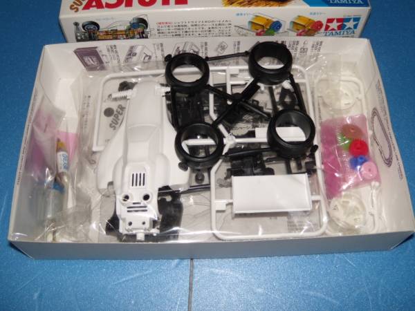 絶版 レーサーミニ四駆キット スーパーアスチュートJr_2