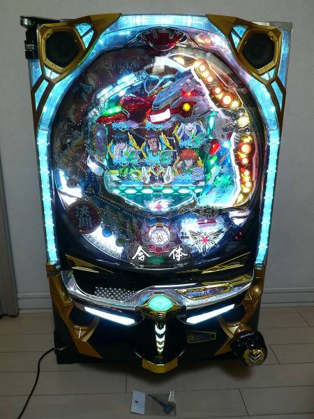 ☆CRフィーバー　創聖のアクエリオンⅢ　パチンコ台　鍵付☆