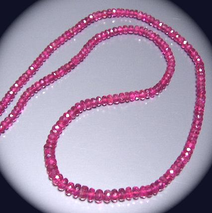 ●●美しいレッドスピネル（カットボタンビーズ）●約５０cts●