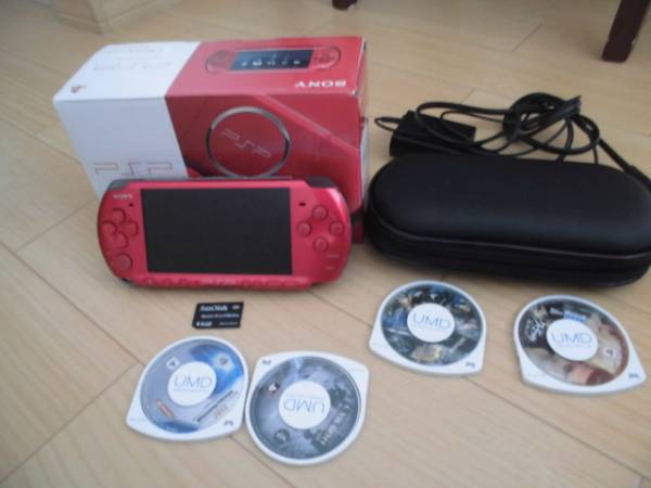 中古美品★送料無料★PSP-3000★レッド★ソフト4本セット