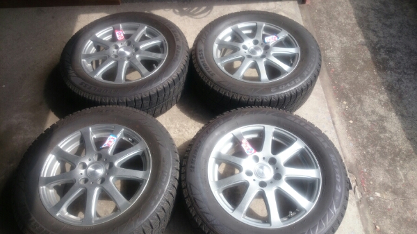 値下げしました。日産ジュークで使用スタッドレス４本