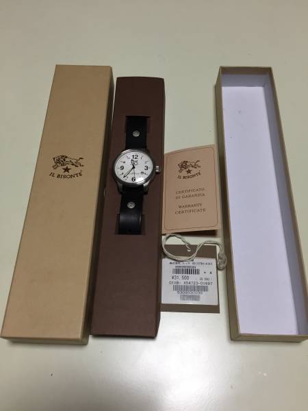 ■ IL BISONTE レザークォーツウォッチ 黒 ■