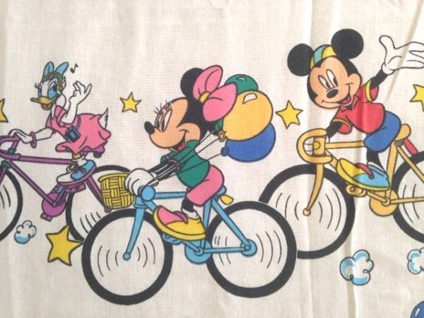 送料６００ ミッキー ミニー デイジー フラット シーツ 生地220