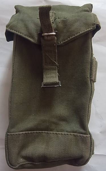 実物ローデシア軍戦闘装備純正P44マガジンポーチFAL