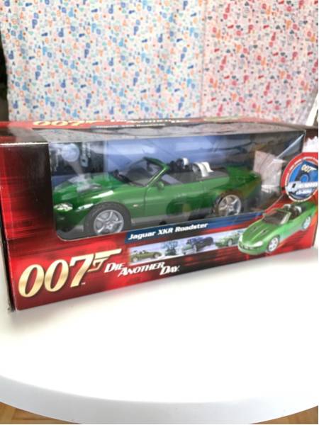 XKR 007ボンドカー - メルカリ Roadster Jaguar 1⁄18JOYRIDE ジャガー
