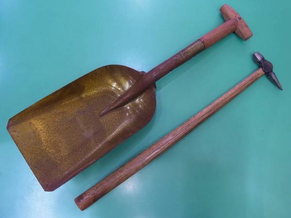 【鉄道グッズ】 国鉄 石炭スコップ＆点検ハンマー_1