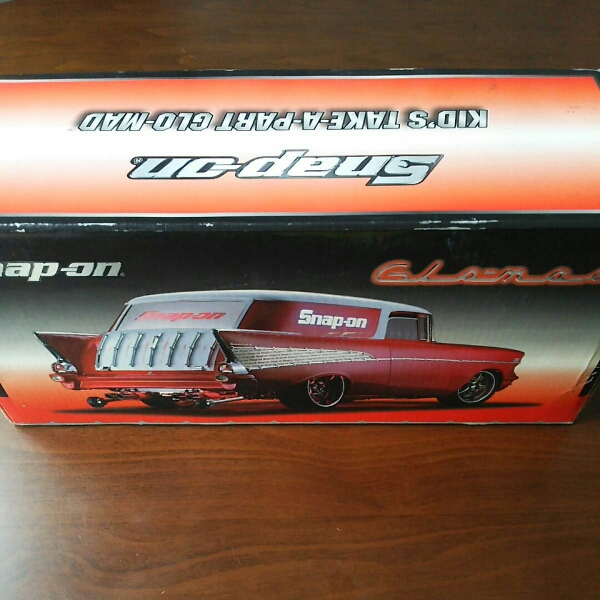 スナップオン ミニカー おもちゃ ラジコン GLO-MAD