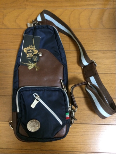 【新品未使用】 Orobianco オロビアンコ ボディバッグ