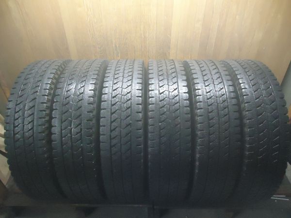 195/85R16　114/112LT★BS　ブリザック　W979　６本　A-668S