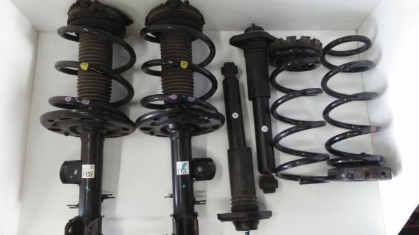 ★新車外し中古★PNE52 エルグランド 4WD 純正サスペンション★