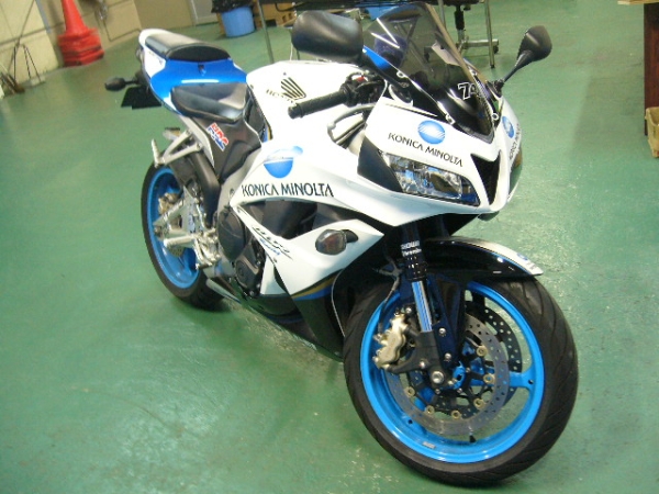 CBR600RR 07限定コニカミノルタカラー cbryzfgsxrzxnsrrvfvfrxr(401cc