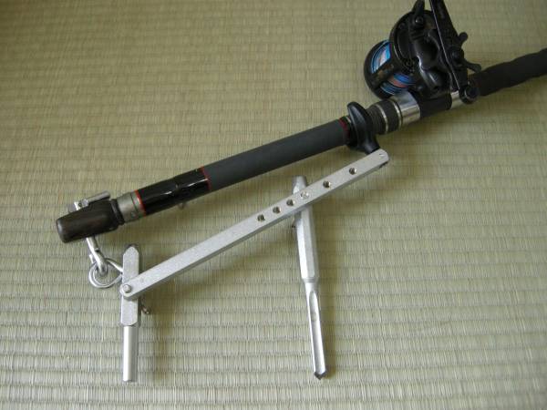 ダイワ ダイナミックピトン 未使用品 クエ釣りに最適、石鯛OK(竿受け 