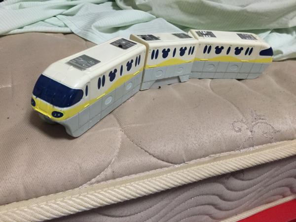 プラレールディズニーリゾートライン黄色イエロー