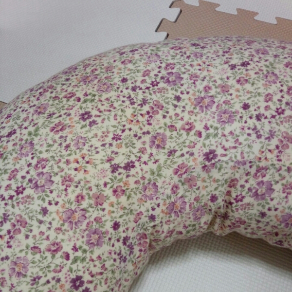 赤ちゃんの城★授乳クッション中古！出産準備に_2